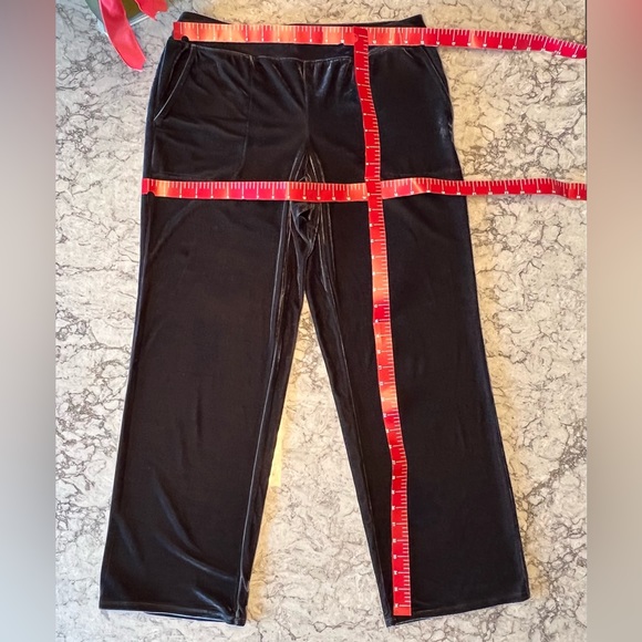 Soma Velour/Velvet Wide Leg Loungewear/Pajama Pants with Pockets - Size Medium - Picture 5 of 11
